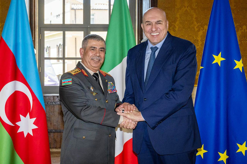 Azərbaycan-İtaliya hərbi əməkdaşlığı müzakirə olunub