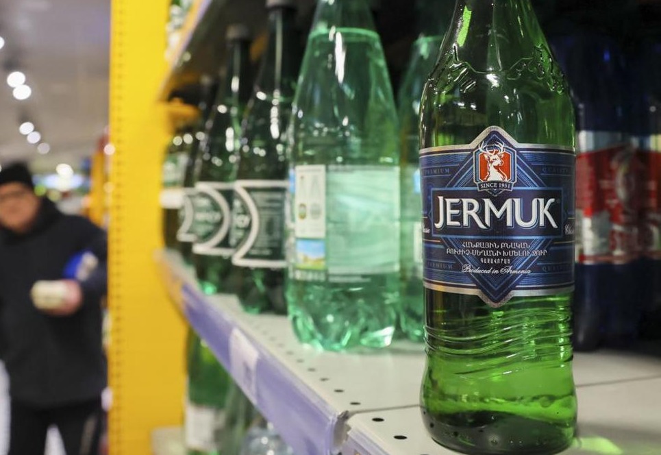 Rusiya &ldquo;Cermuk&rdquo;un&nbsp;satışını dayandırdı