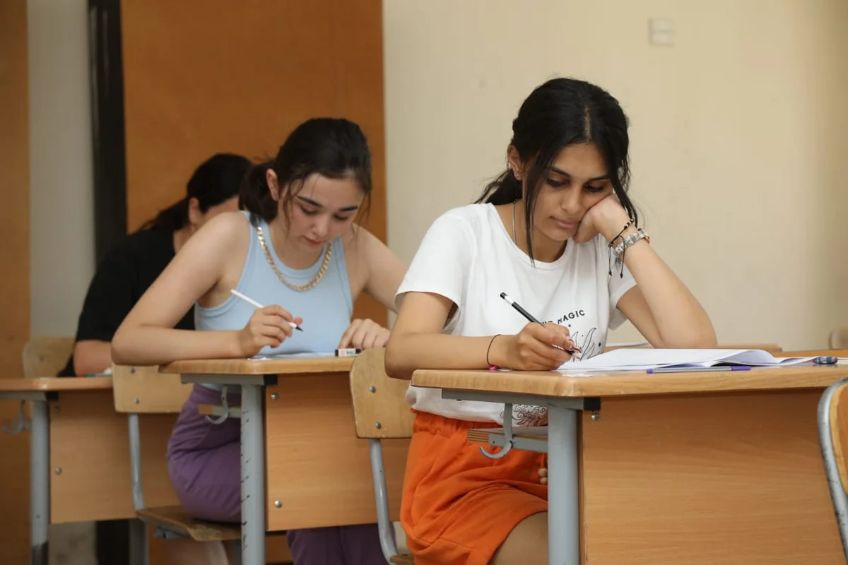 Bazar günü&nbsp;Azərbaycan dili fənni üzrə imtahan keçiriləcək