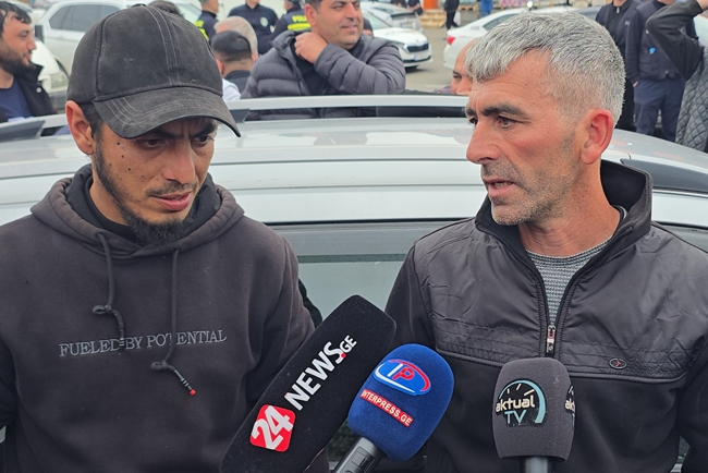 Gürcüstanda azərbaycanlılar aksiya keçirdilər:&nbsp;polislə qarşıdurma oldu