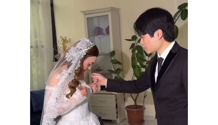 Azərbaycanlı qızla evlənmək üçün müsəlmanlığı qəbul etdi,&nbsp;adını dəyişdirdi - VİDEO