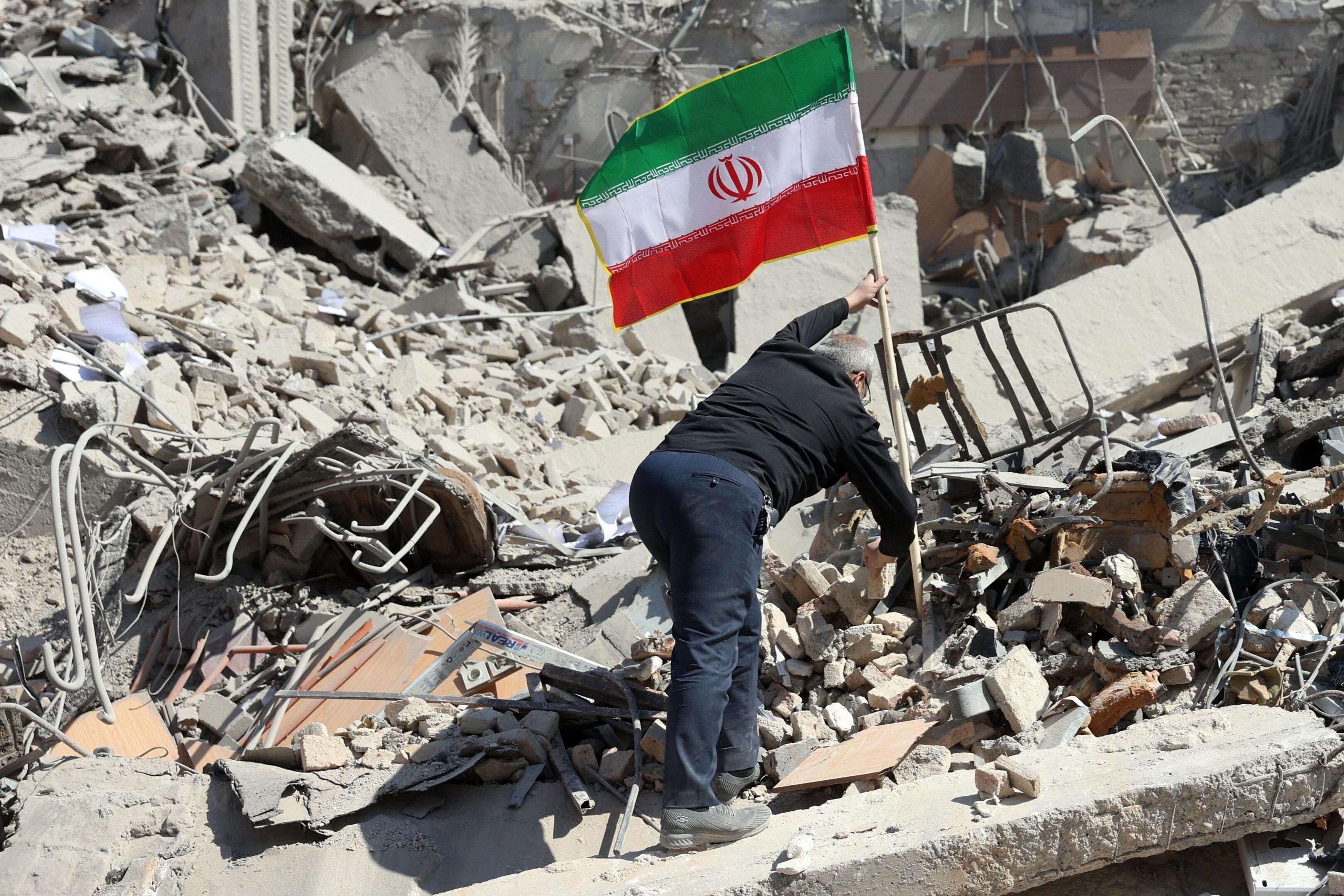 İran xarici təzyiqlər fonunda daha da birləşib - KİV