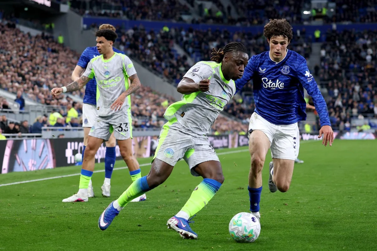 "Mançester Siti" səfərdə "Everton"la heç-heçə edib