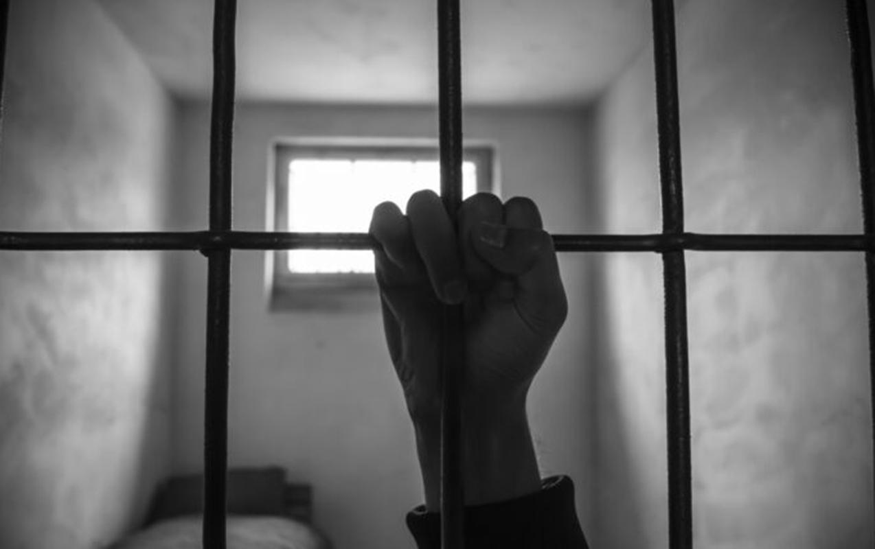Bakıda məhkum kamera yoldaşını öldürdü