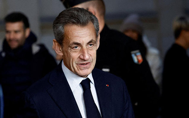 Sarkozy şartlı tahliye edildi