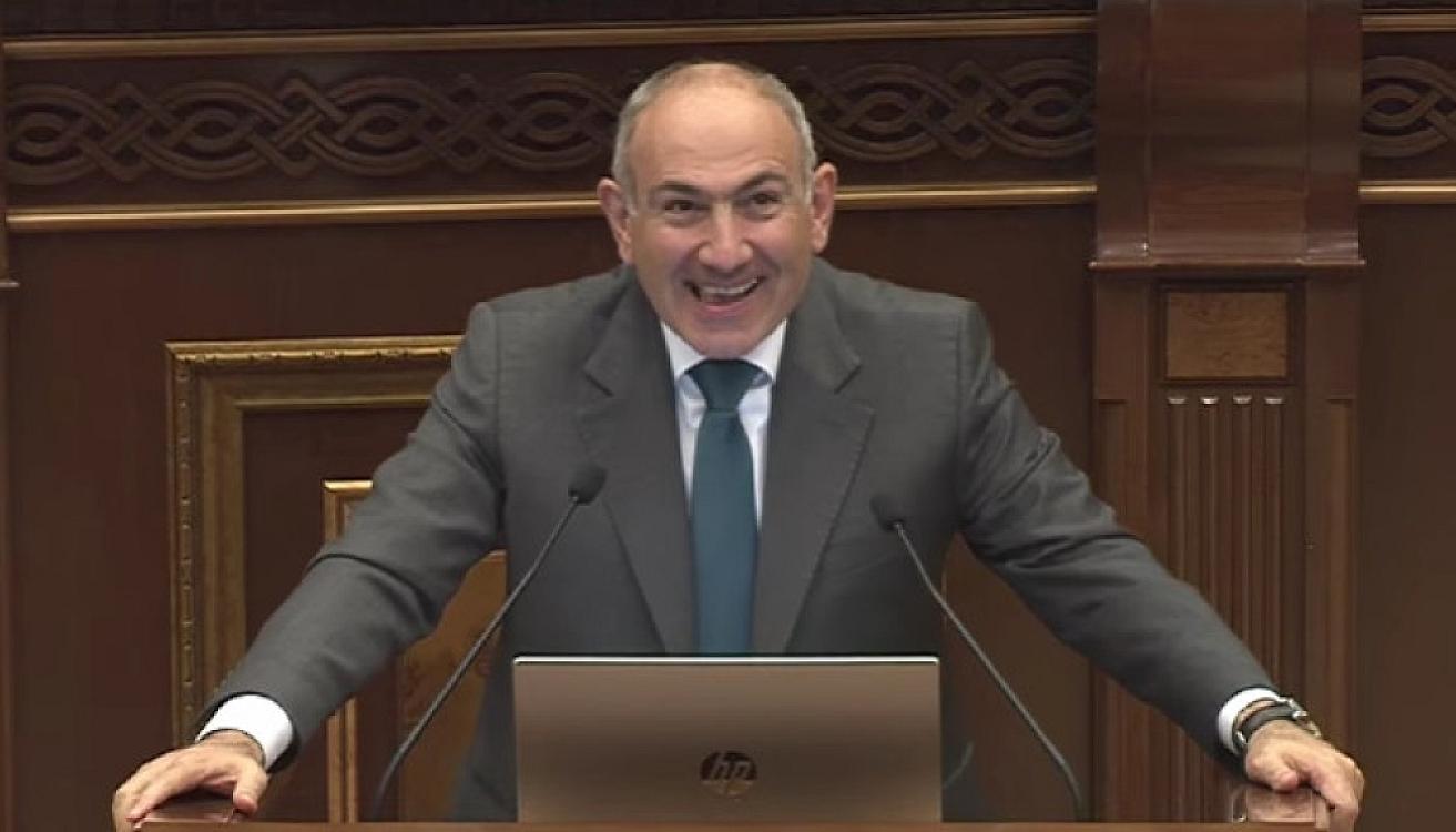 Paşinyan qarabasma yaradan göbələklər yeyir - Karapetyan
