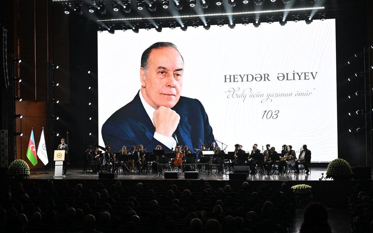 AHİK-in təşkilatçılığı ilə &ldquo;Xalq üçün yaşanan ömür&rdquo; adlı tədbir keçirilib - FOTOLAR