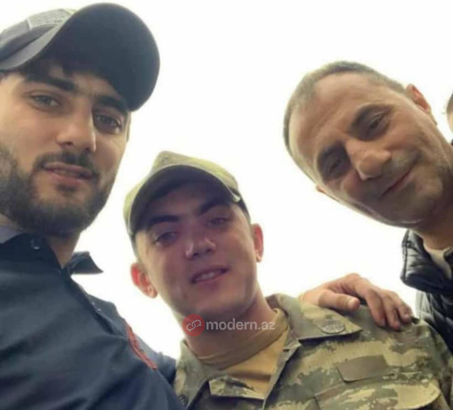 Şəhidin son fotosu: Polad Həşimova görə&nbsp;cəbhəyə könüllü yollanan KƏŞFİYYATÇI