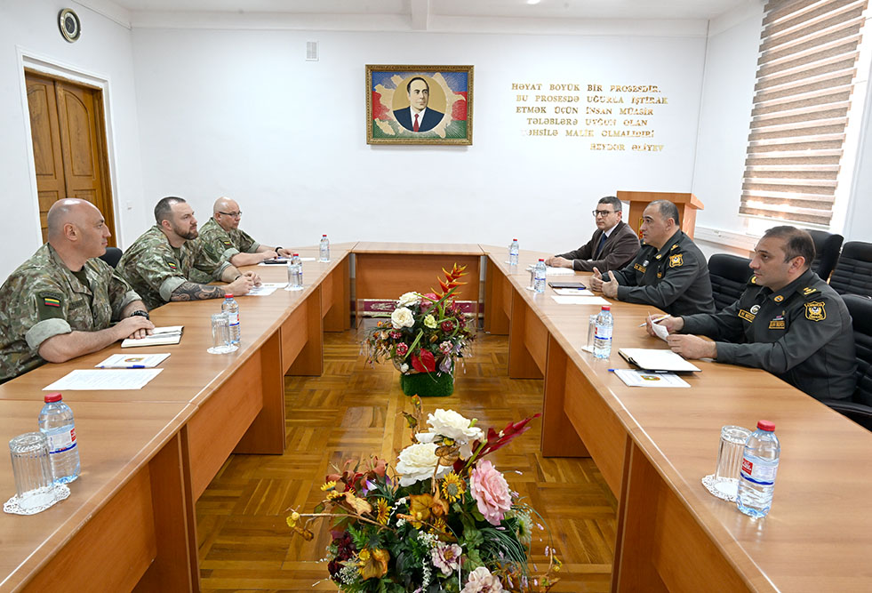 Litva Hərbi Akademiyasının nümayəndə heyəti Azərbaycandadır