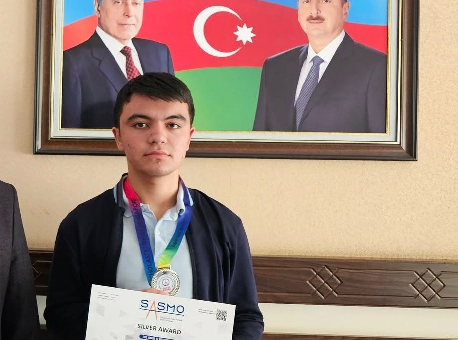 İmtahanlarda hamıdan fərqləndi - maksimum bal topladı
