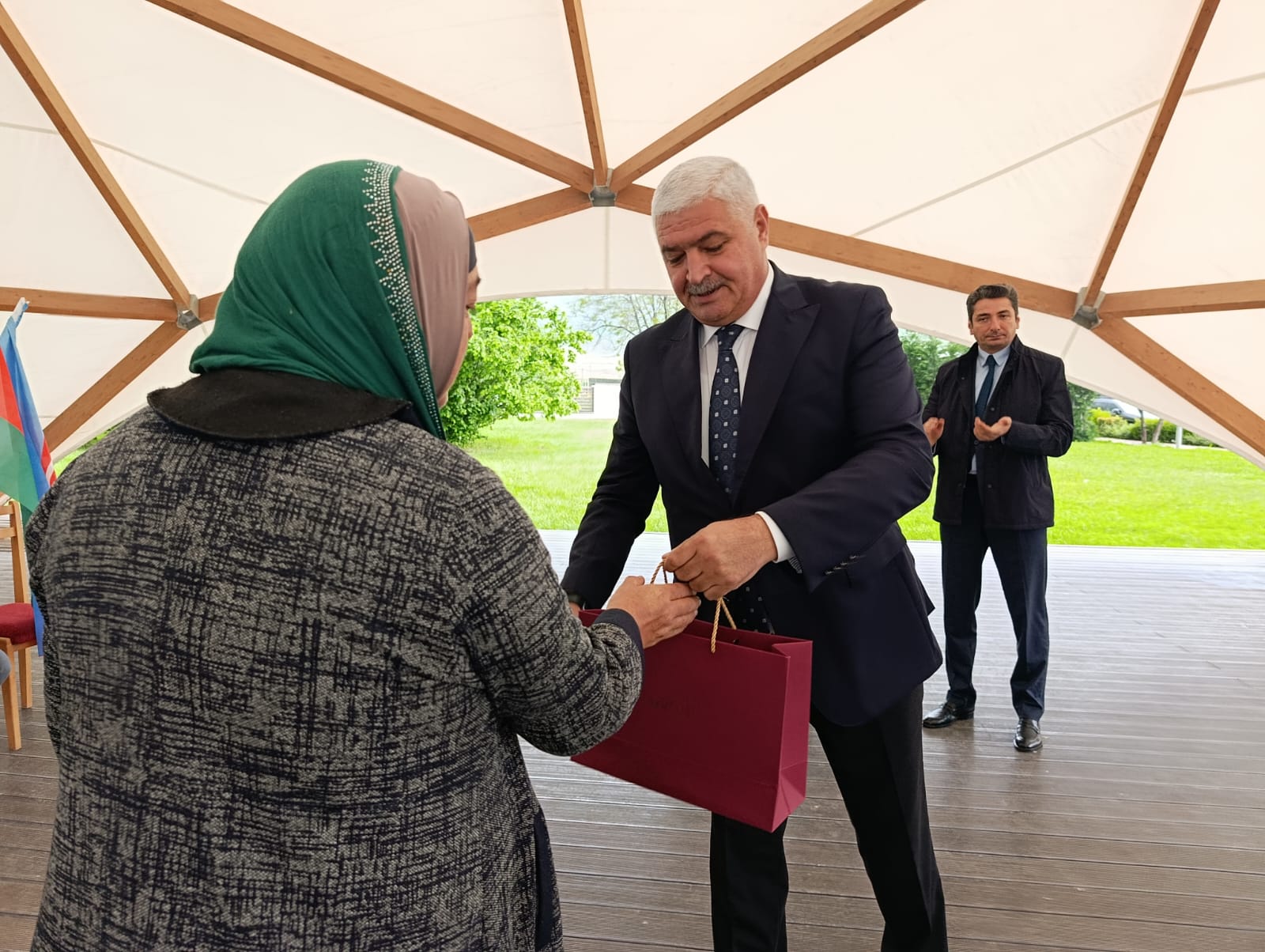 Xocalı və&nbsp; Ağdərəyə qayıdan ailələrə mənzillərin açarları verildi - FOTO