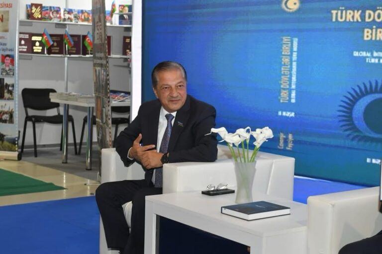 Cavanşir Feyziyevin &ldquo;Türk dövlətləri birliyi: qlobal inteqrasiyanın türk modeli&rdquo; kitabı haqqında bir neçə söz