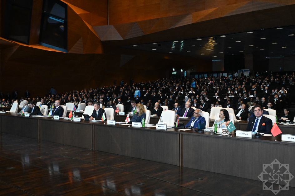 WUF13&nbsp;Liderlər Sammiti keçirildi