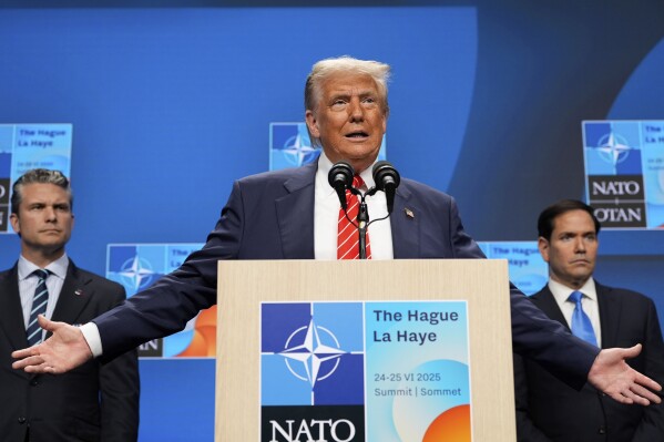 Tramp NATO ilə bağlı yeni qərar verdi