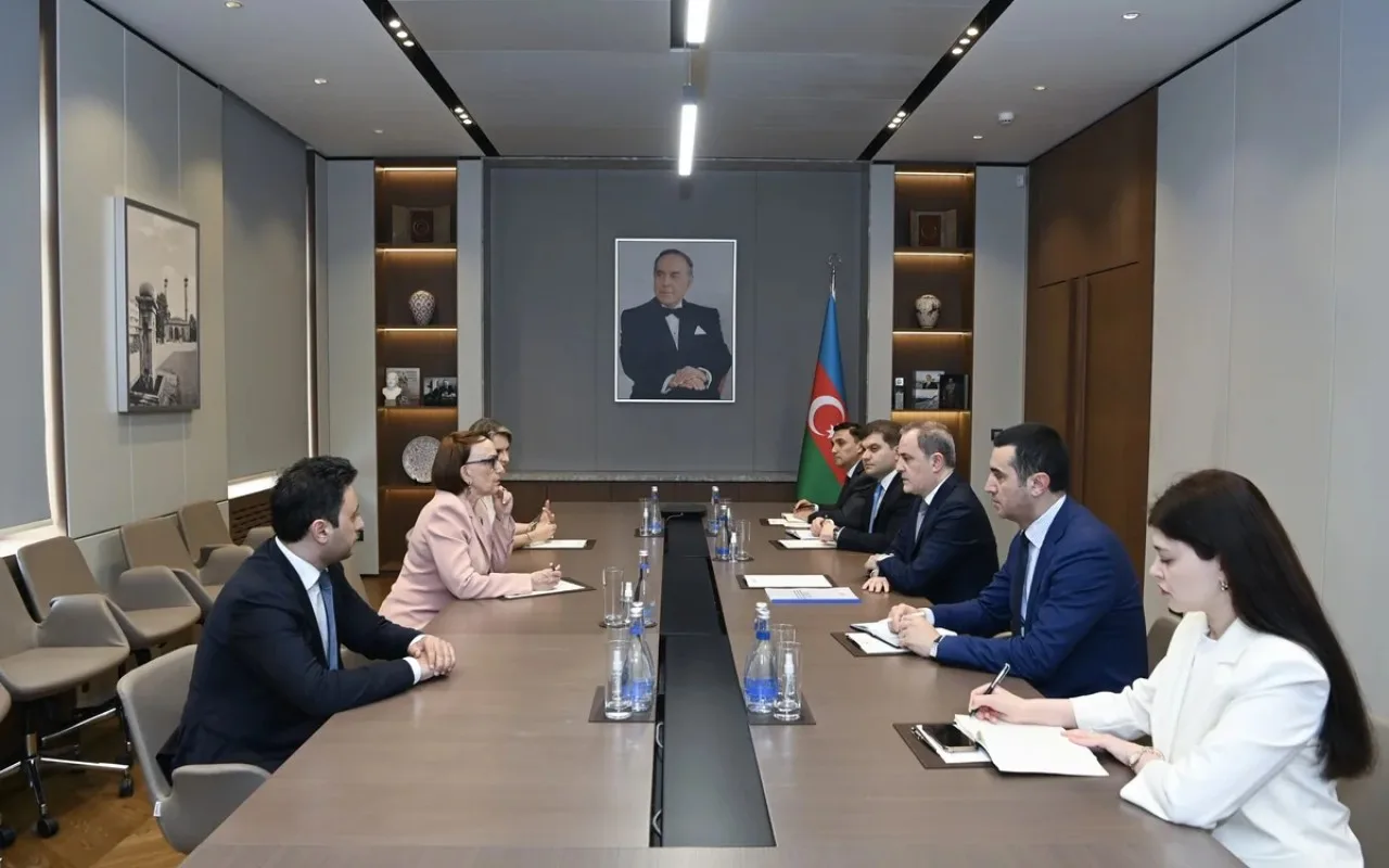 Ceyhun Bayramov UNCTAD-ın Baş katibi ilə görüşdü