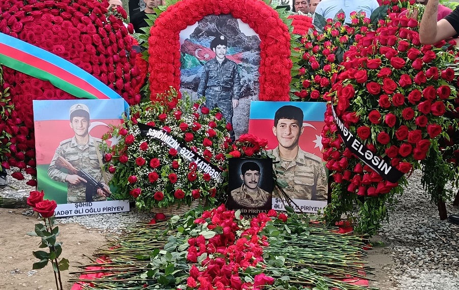 "Hamı mənə gözaydınlığı verdi" - 31 il sonra dəfn olunan şəhidin qardaşı