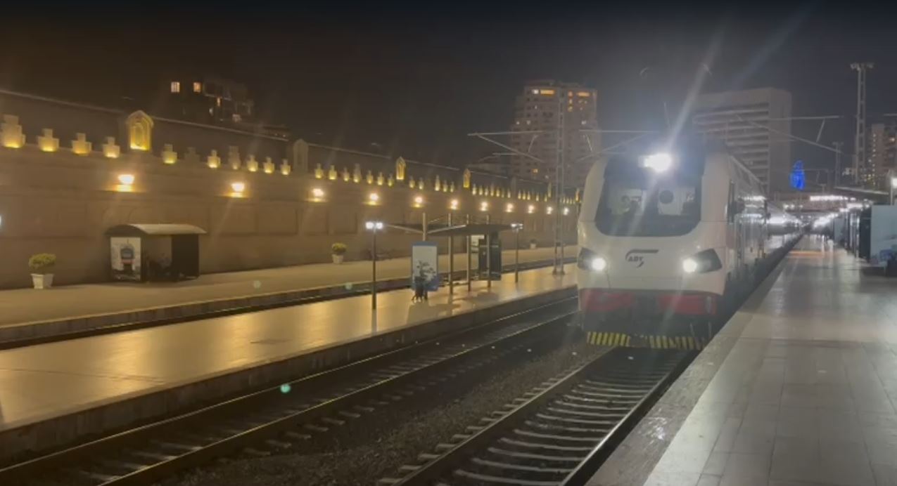 Bakı-Tbilisi sərnişin qatarı yola salındı-VİDEO