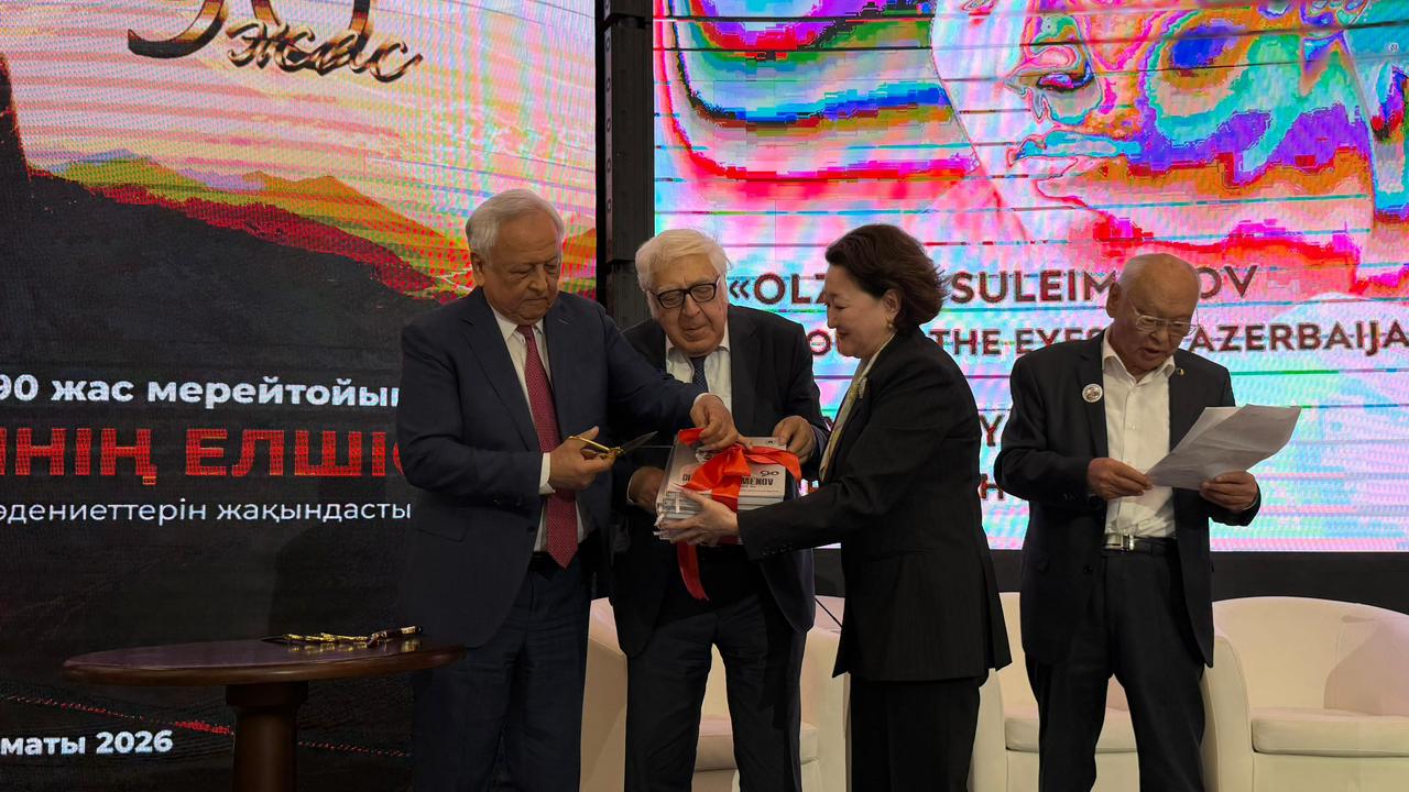 "Oljas Süleymenov Azərbaycanın gözü ilə" kitabı təqdim edilib