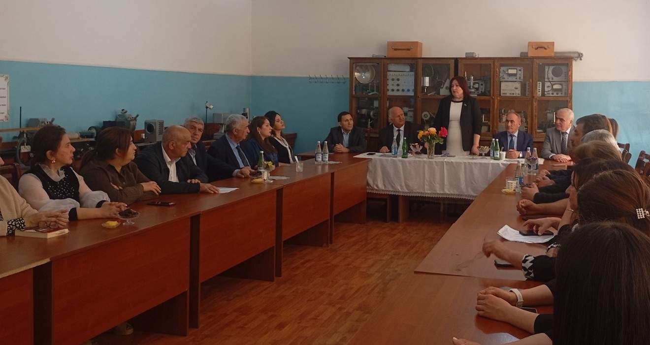 Gəncə Dövlət Universitetində elmi konfrans keçirilib - FOTOLAR