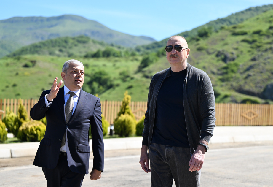 Prezident Şuşanın&nbsp;Böyük Qaladərəsi kəndində - FOTOLAR