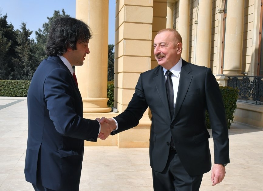 Gürcüstan lideri İlham Əliyevi təbrik etdi