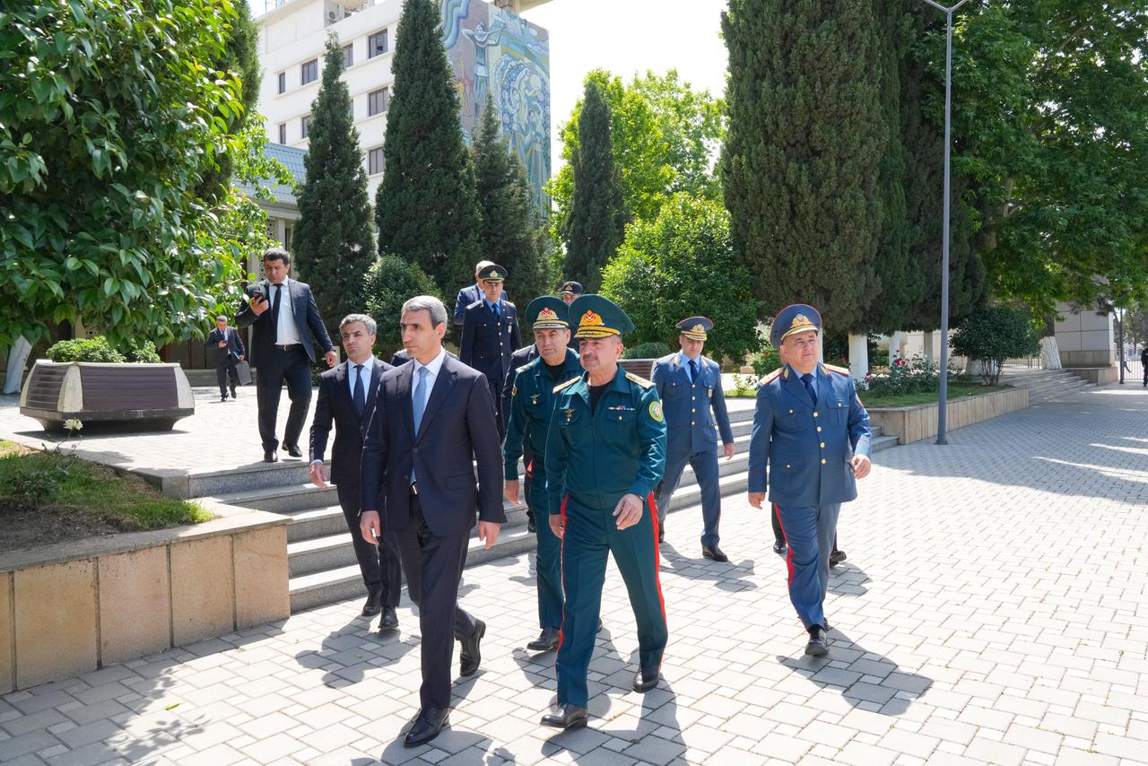 Rəsmilər dəmiryolu və sərhəd-keçid məntəqələrini yoxladılar - FOTOLAR