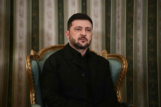 Zelenski: Rusiya genişmiqyaslı hücuma hazırlaşır&nbsp;