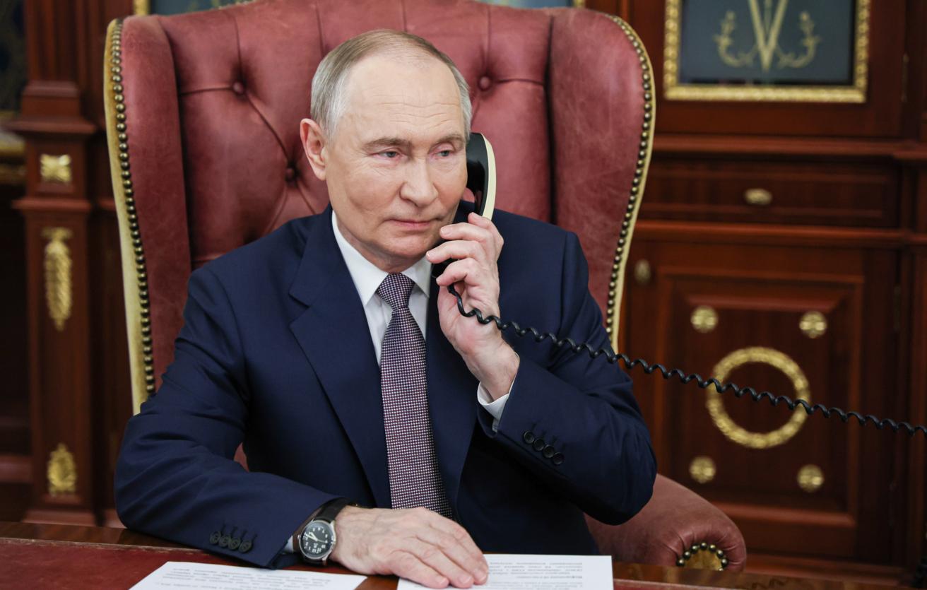 Putin Paşinyanla&nbsp;Astanadakı sammitin nəticələrini müzakirə edib