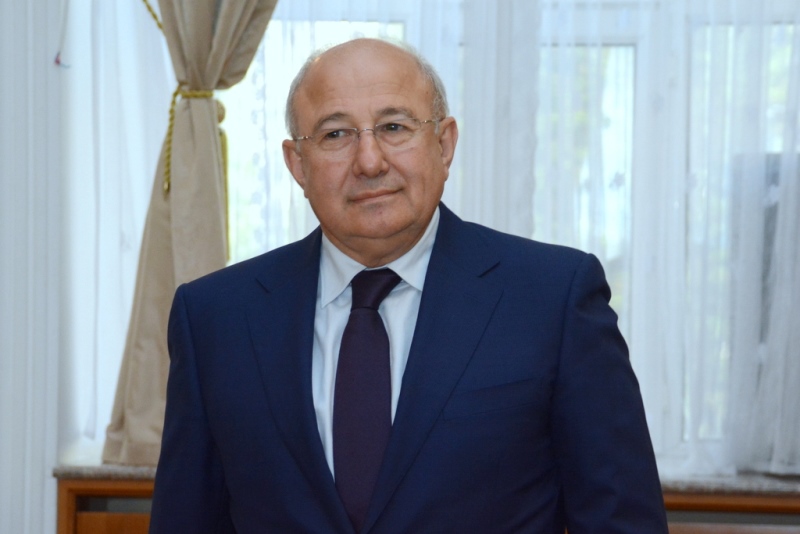 UNEC-in Dərbənd filialının direktoru təltif olundu