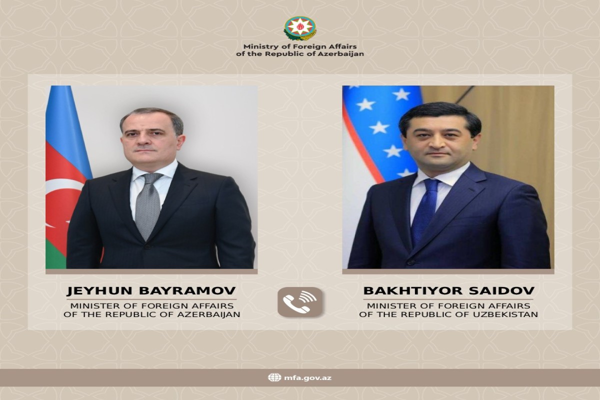Ceyhun Bayramov özbəkistanlı həmkarı ilə regional məsələləri müzakirə etdi