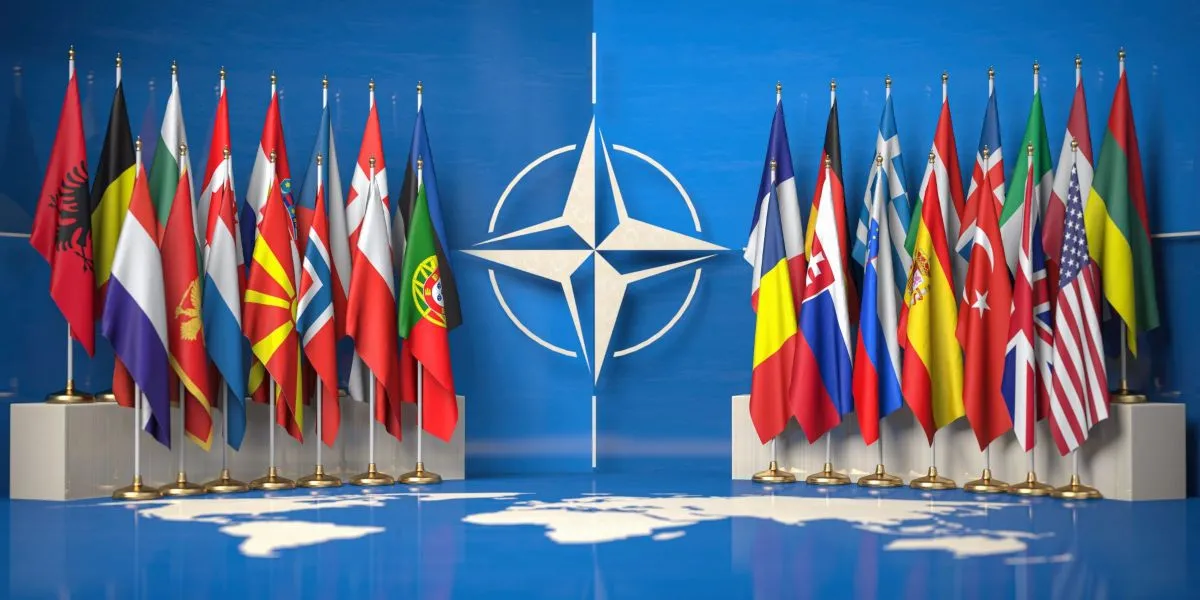 NATO gathers troops on its border with Russia