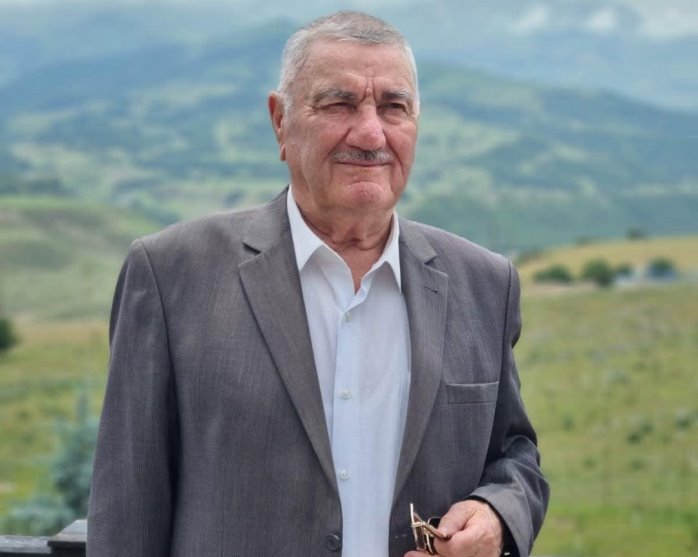 Əşrəf Veysəlli vəfat etdi