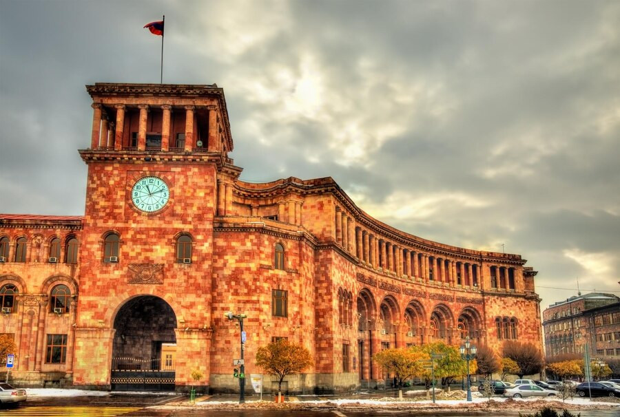 Ermənistanda &ldquo;qanuni oğrular"a qarşı cinayət işi başlandı