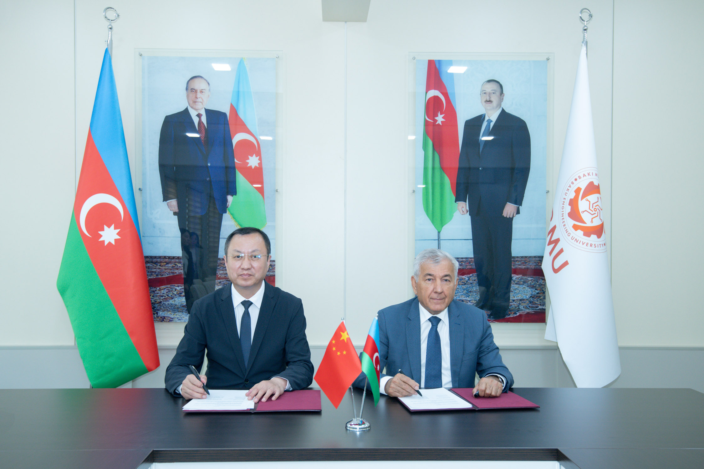 BMU ilə Çinin Sian Şiyou Universiteti arasında memorandum imzalanıb