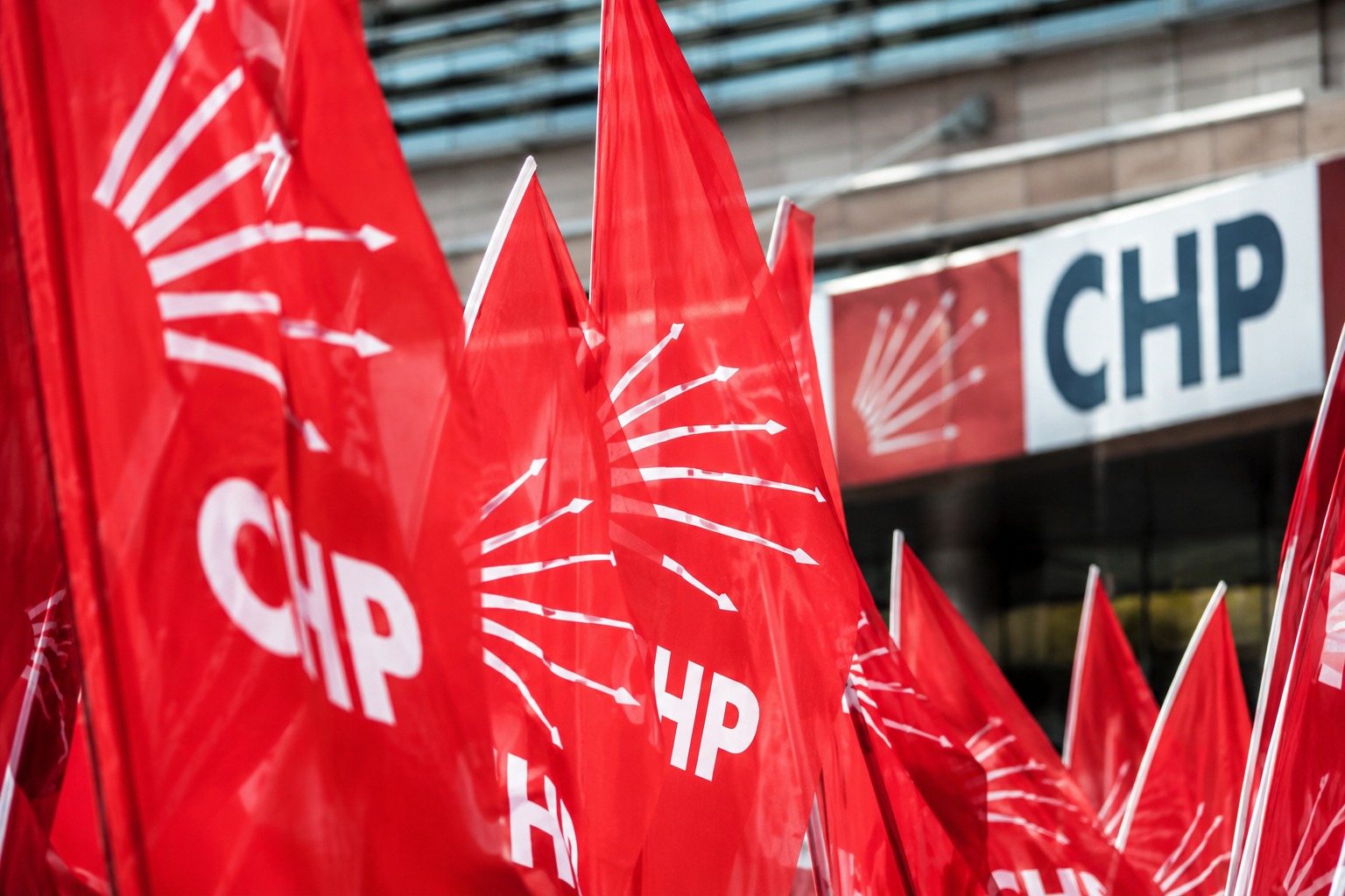 جنجال در CHP - نیمی از اعضای مجلس استعفا دادند&nbsp;
