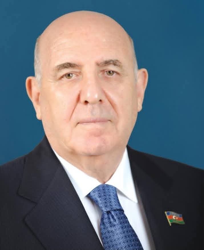 Əhliman Əmiraslanov: Mərhəmətdən elmi zirvələrə uzanan ömür yolu