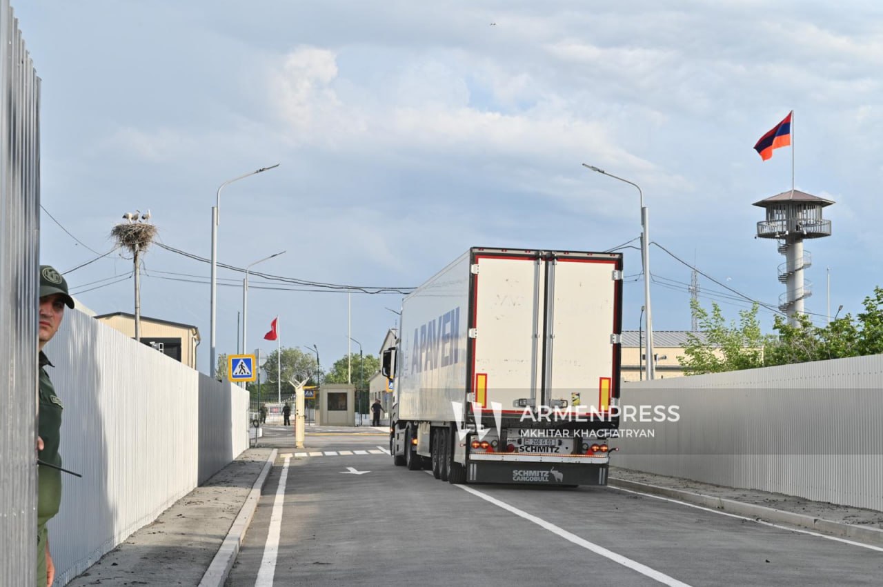 Turkey opened border with Armenia - PHOTOS