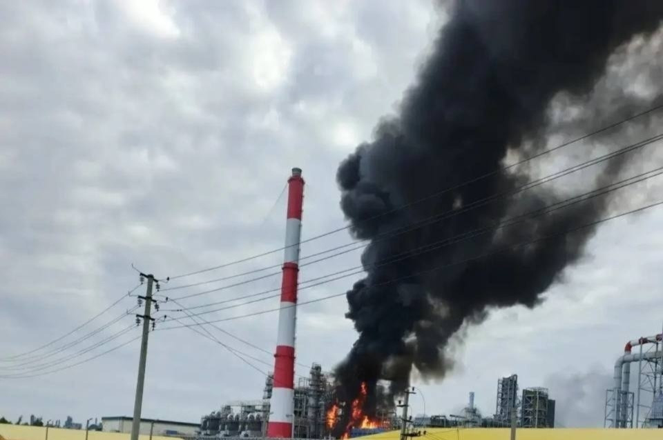 Ukrayna Rusiyanın ən böyük kimya zavodlarından birini vurdu