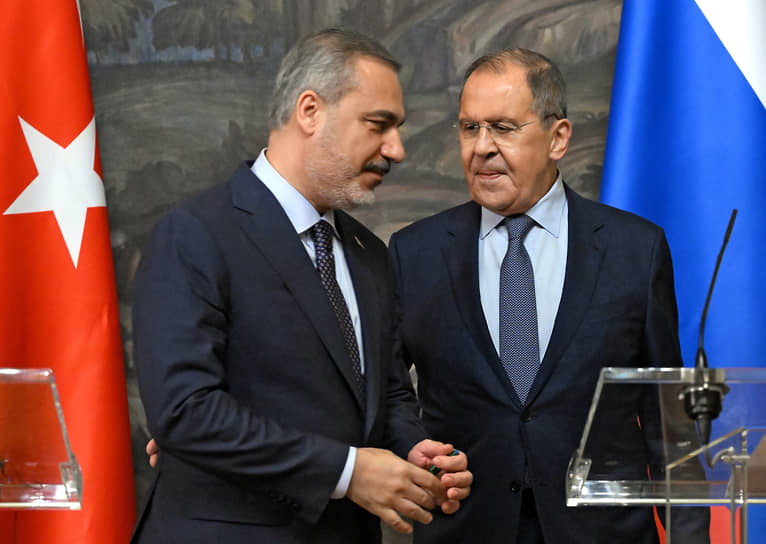 Azerbaijan-Armenia peace discussed at Fidan-Lavrov meeting