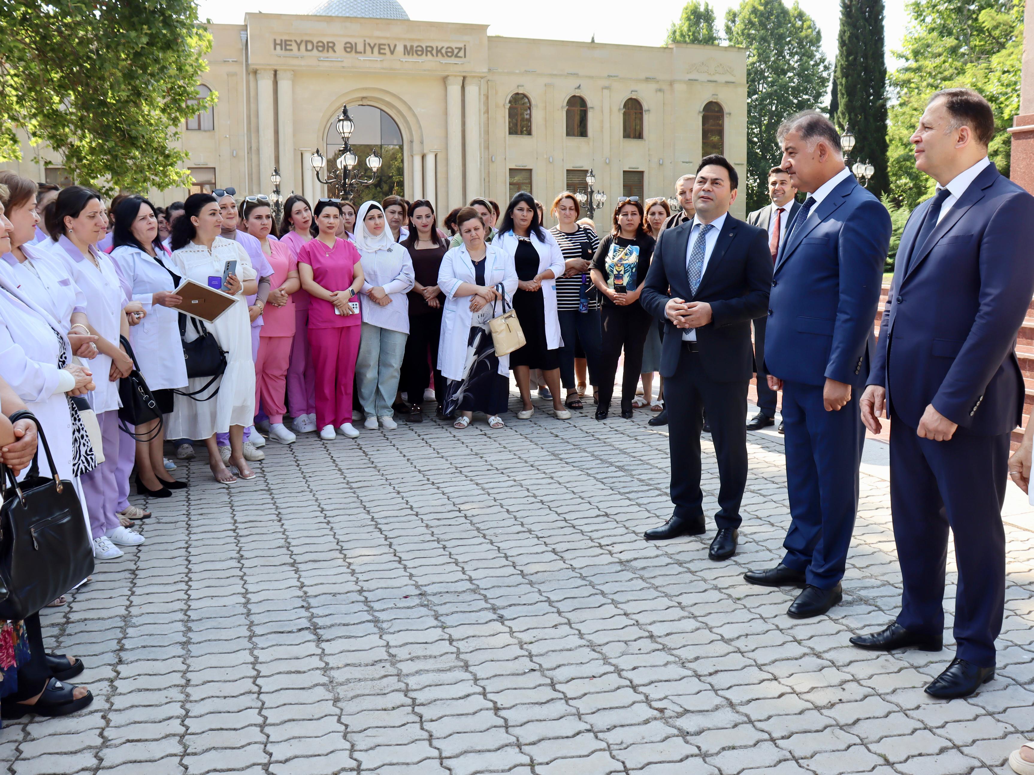 Samuxda səhiyyə işçilərinin peşə bayramı qeyd olunub - FOTO