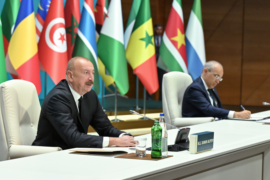 Azərbaycan vasitəsilə daşınan yüklərin həcminin iki dəfə artırılmasını istəyirik