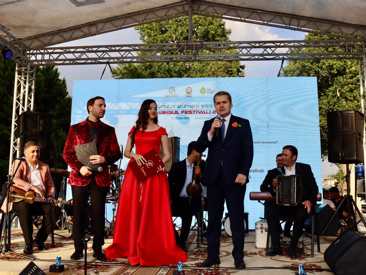 Samuxda möhtəşəm festivallar - FOTOLAR