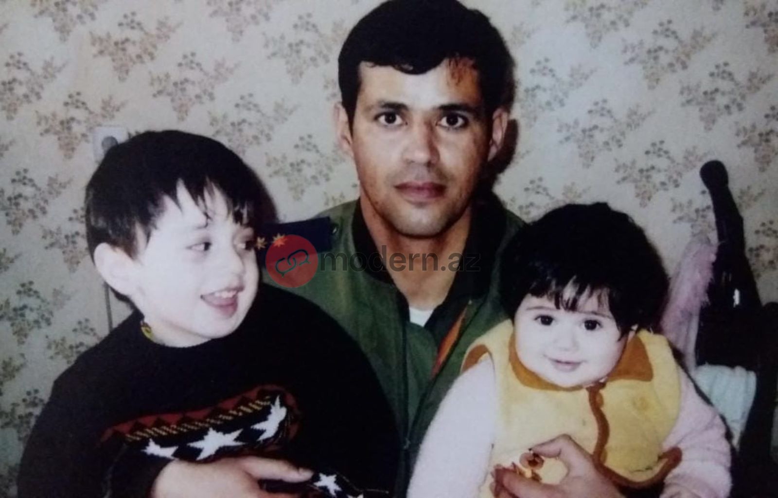 Şəhiddən qalan son foto: Üçrəngli bayrağımızı səmada&nbsp;çəkən ilk PİLOT