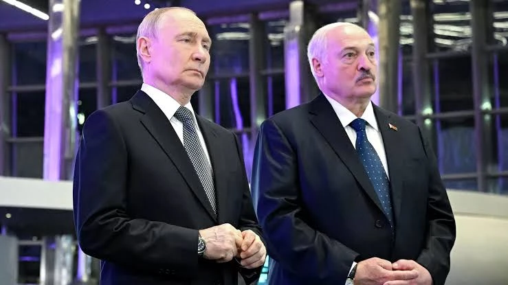 Putin Lukaşenko ilə Zelenskinin bəyanatını müzakirə edəcək