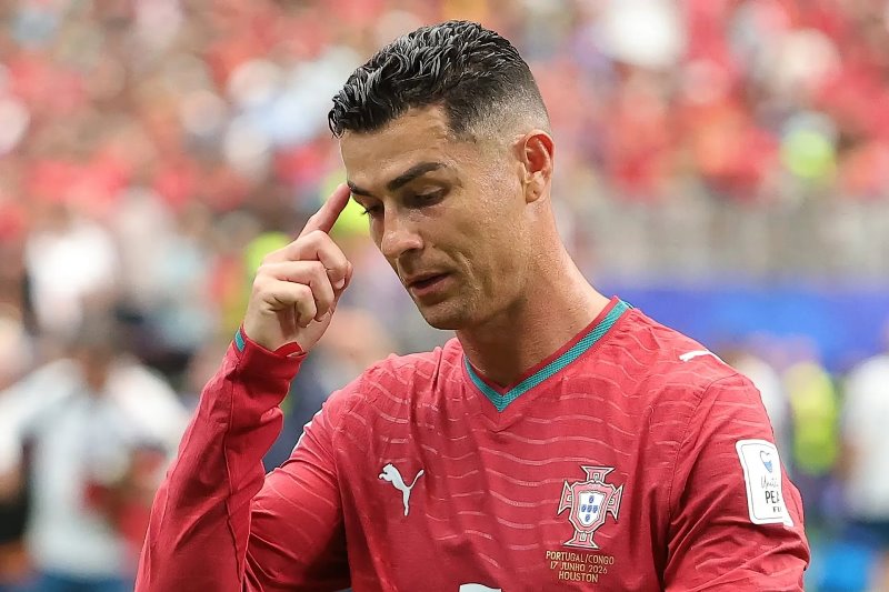 Ronaldo rekora imza attı&nbsp;-&nbsp;adını futbol tarihine yazdırdı