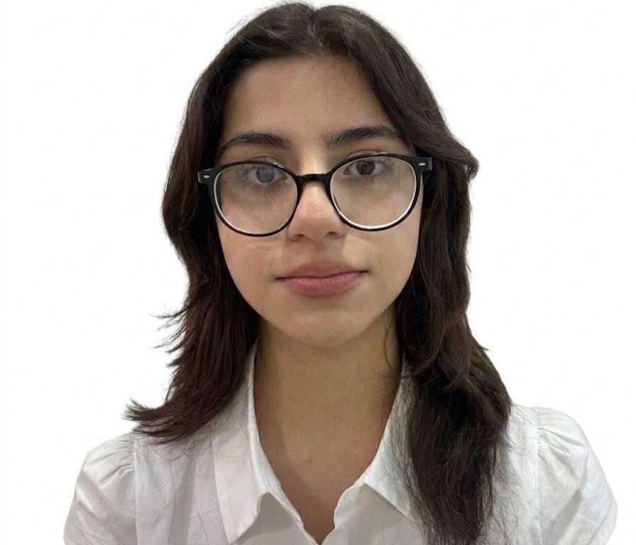 Mingəçevirli Burlaxatun I qrup üzrə 700 bal topladı