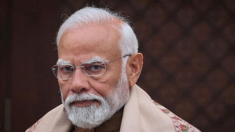 Paşinyanın zənginə sevindim - Modi
