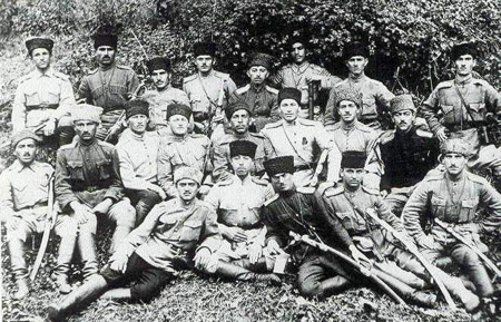 Milli ordunun ilk zabitləri onlar olub - Tarixə nəzər&nbsp;