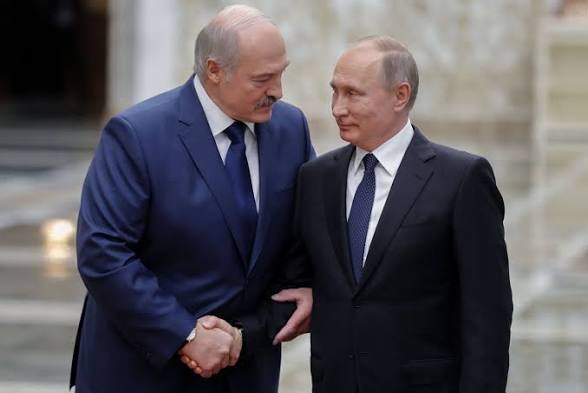 Lukaşenko Putinlə görüşmək üçün Rusiyaya getdi