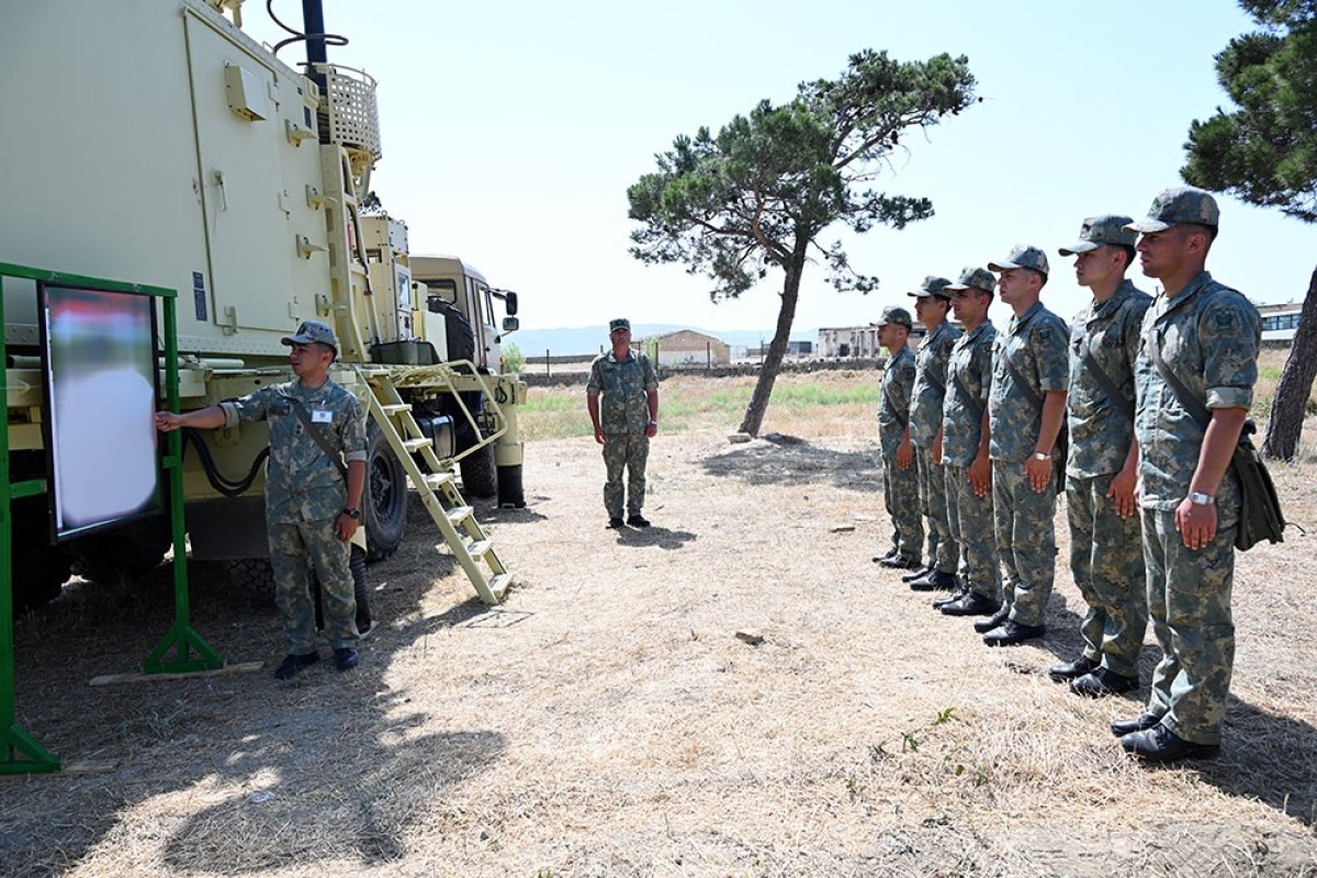 Orduda zabit hazırlığı sürətlənir: məşğələlər keçirilir